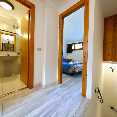 Hostdomus - Sansicario R19 *