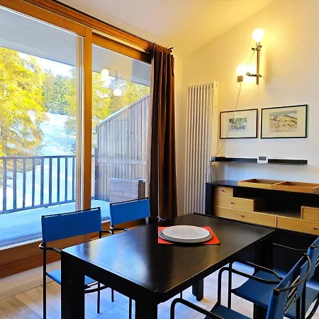 Hostdomus - Sansicario R19 Apartment *